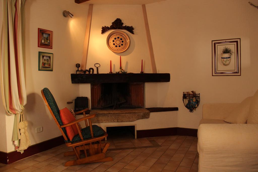 Delizioso Trilocale In Centro Apartamento Montemerano Quarto foto
